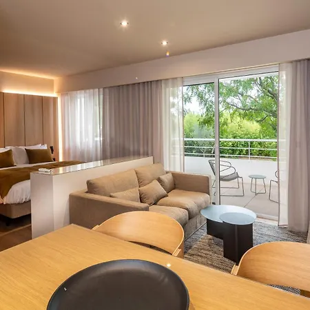 Horizon Massane Aparthotel *